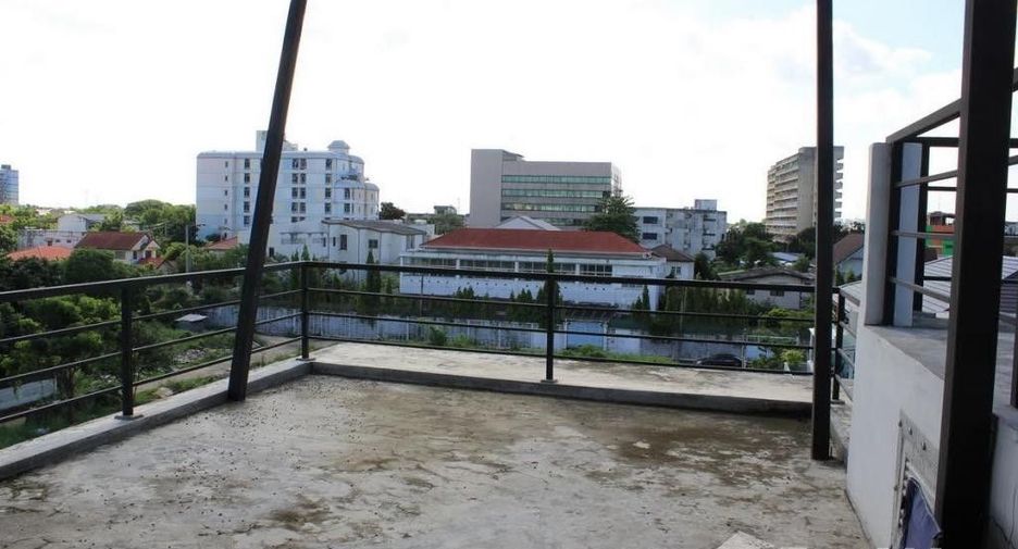 Haus zum Kauf mit 4 Zimmer in Lak Si, Bangkok
