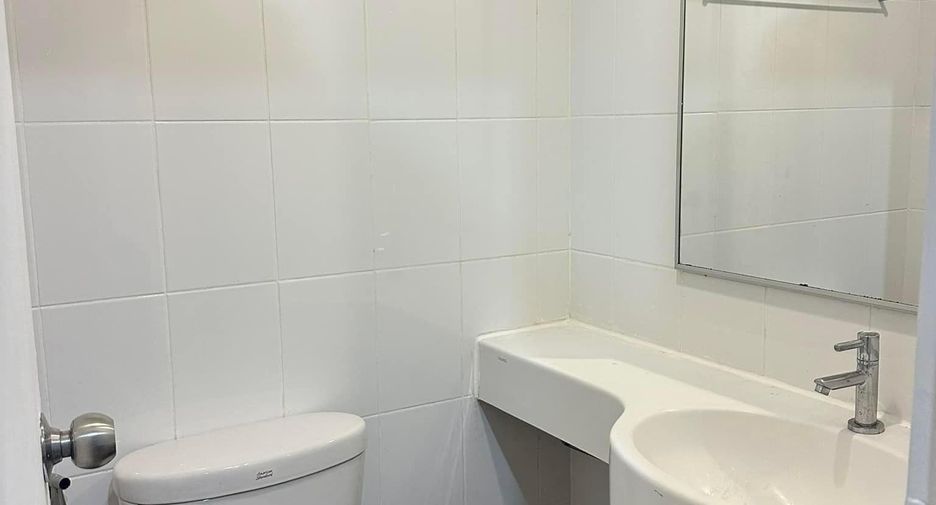 For sale studio condo in Bang Kapi, Bangkok