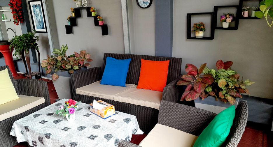 For sale 5 bedrooms house in Mueang Nakhon Pathom, Nakhon Pathom