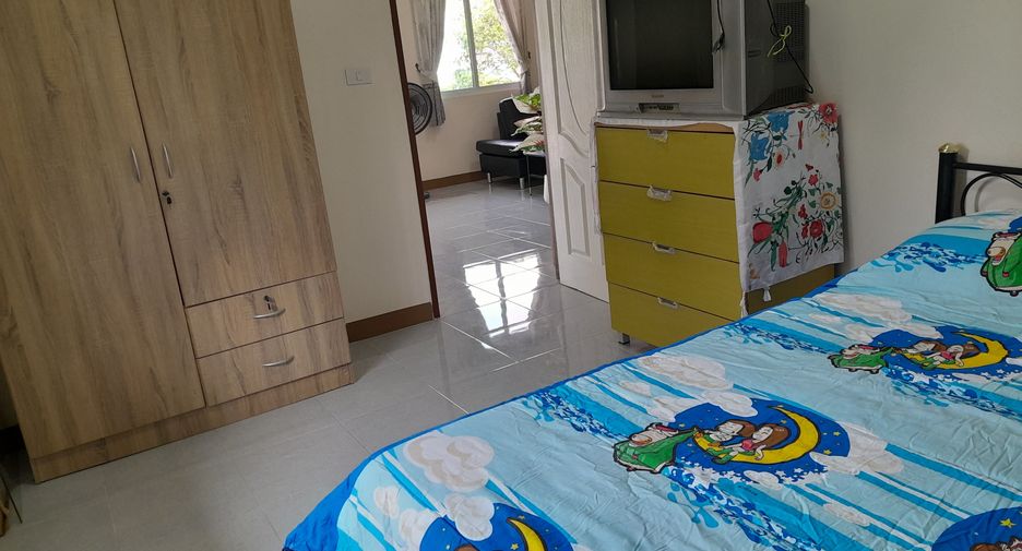 For sale 5 bedrooms house in Mueang Nakhon Pathom, Nakhon Pathom