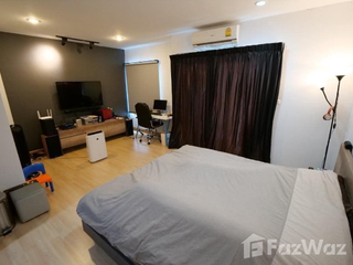 For sale 3 bedrooms townhouse in Prawet, Bangkok