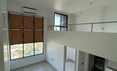 À vendre 2 chambres condo à Sathon, Bangkok