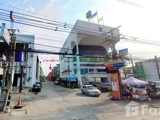 Gewerbefläche zum Kauf mit 4 Zimmer in Sam Phran, Nakhon Pathom