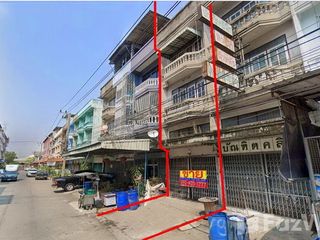 Gewerbefläche zum Kauf mit 4 Zimmer in Sam Phran, Nakhon Pathom