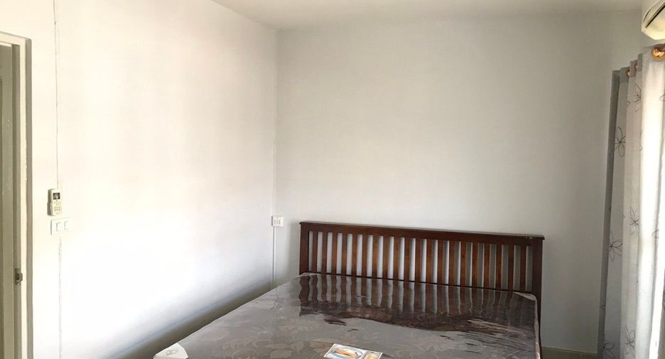 For sale 3 bedrooms townhouse in Bang Sao Thong, Samut Prakan