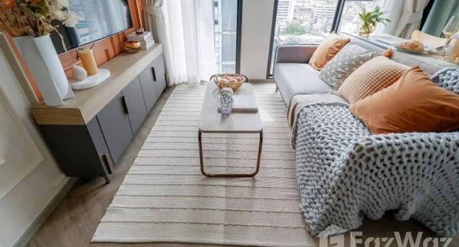 For sale 3 bedrooms condo in Bang Rak, Bangkok