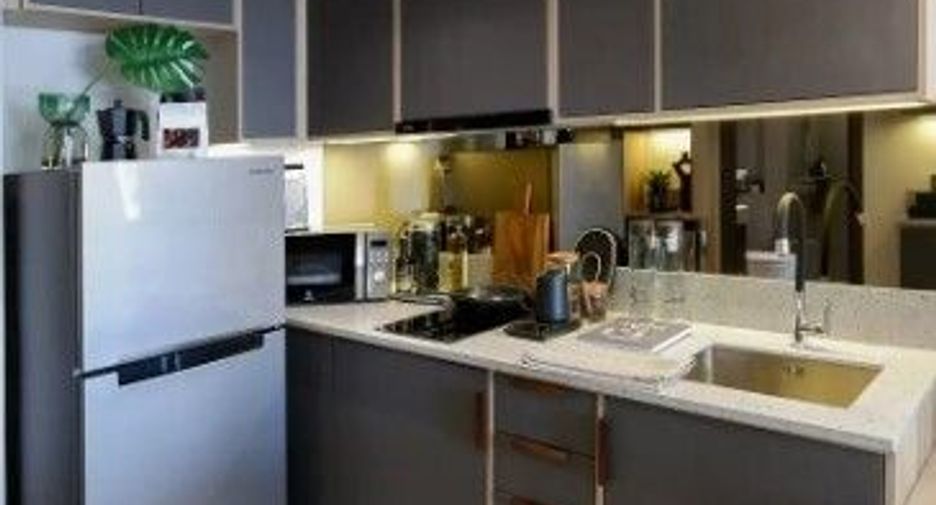 For sale 3 bedrooms condo in Bang Rak, Bangkok