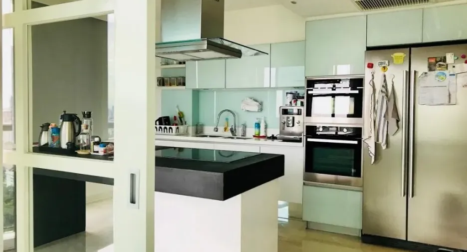 For sale 3 bedrooms condo in Watthana, Bangkok