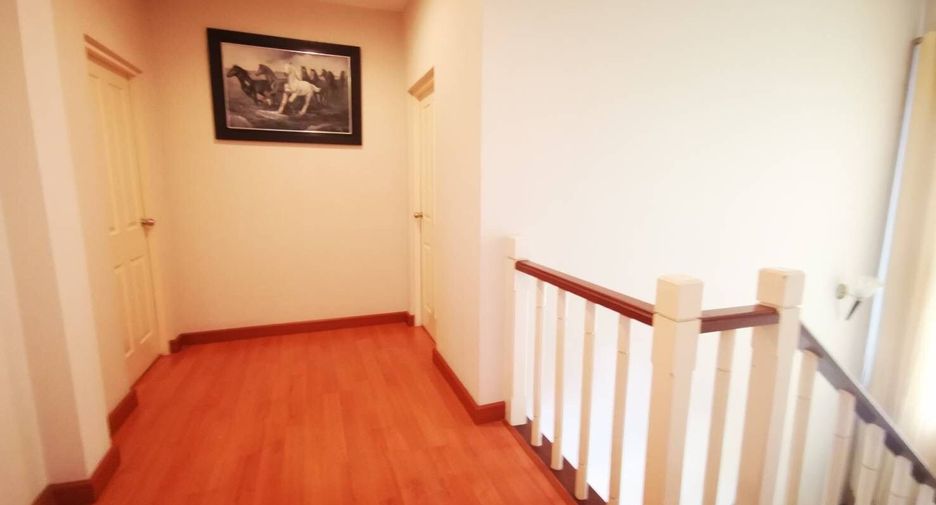 For sale 4 bedrooms house in Sai Mai, Bangkok