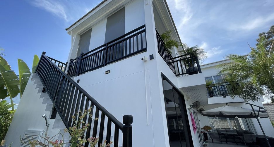 For sale 5 bedrooms house in Mueang Rayong, Rayong
