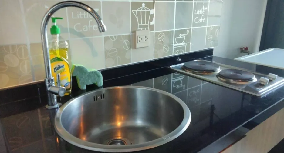For sale 1 bed condo in Mueang Samut Prakan, Samut Prakan
