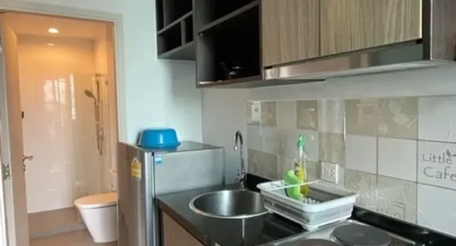 For sale 1 bed condo in Mueang Samut Prakan, Samut Prakan