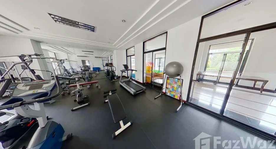 For sale 4 bedrooms condo in Watthana, Bangkok