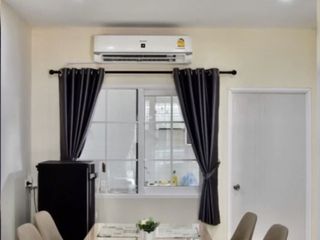 For sale 4 bedrooms townhouse in Si Racha, Chonburi