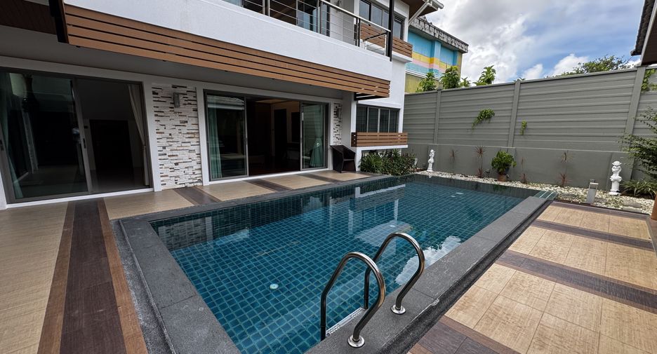 For sale 4 bedrooms villa in Mueang Phuket, Phuket