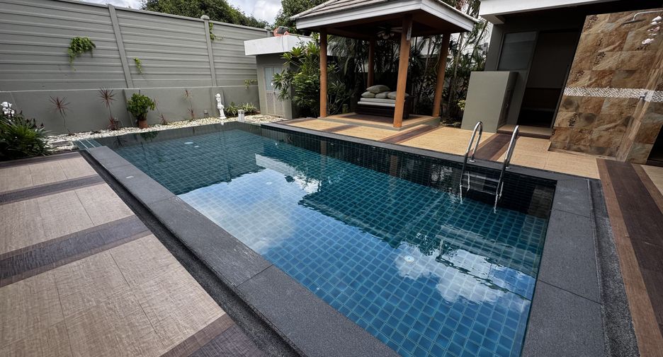 For sale 4 bedrooms villa in Mueang Phuket, Phuket