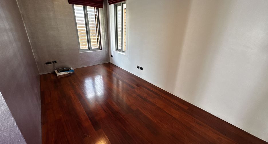 For sale 4 bedrooms villa in Mueang Phuket, Phuket