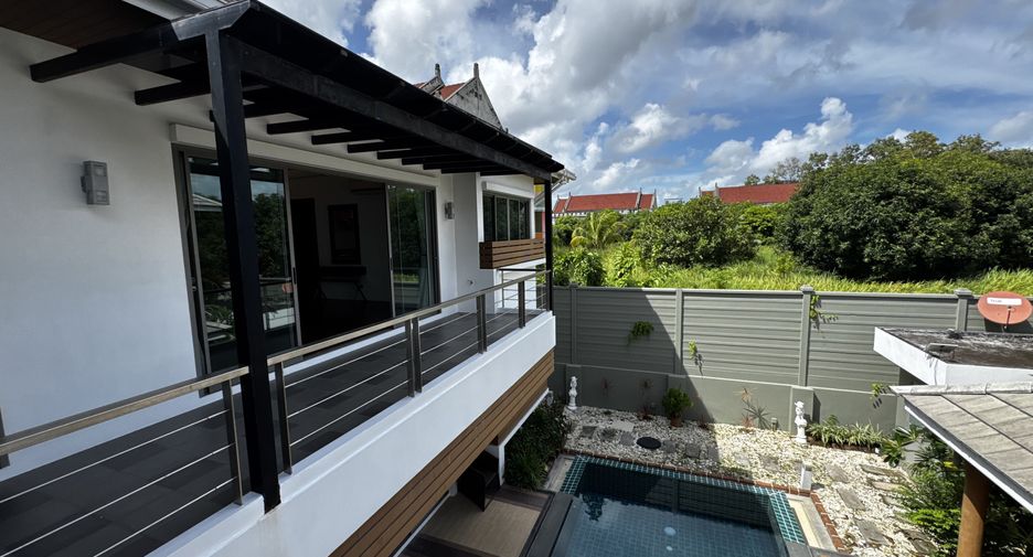 For sale 4 bedrooms villa in Mueang Phuket, Phuket