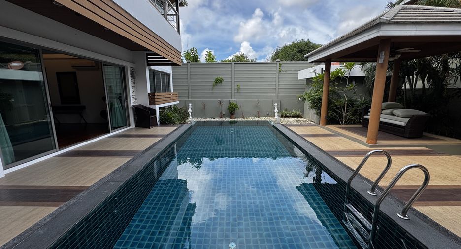 For sale 4 bedrooms villa in Mueang Phuket, Phuket
