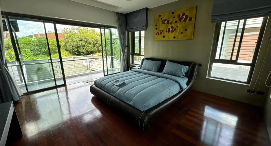 For sale 4 bedrooms villa in Mueang Phuket, Phuket