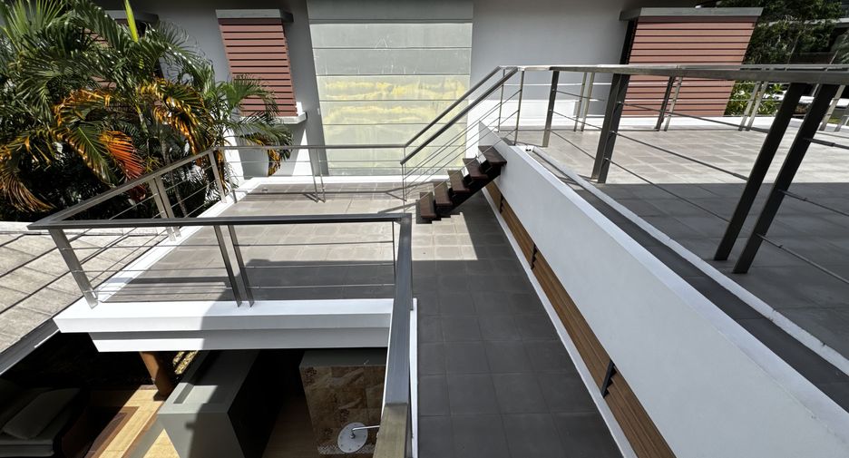 For sale 4 bedrooms villa in Mueang Phuket, Phuket