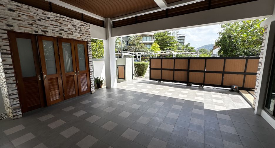 For sale 4 bedrooms villa in Mueang Phuket, Phuket