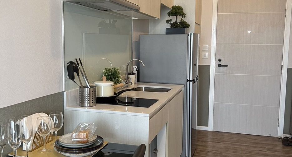 For sale 1 bed condo in Si Racha, Chonburi