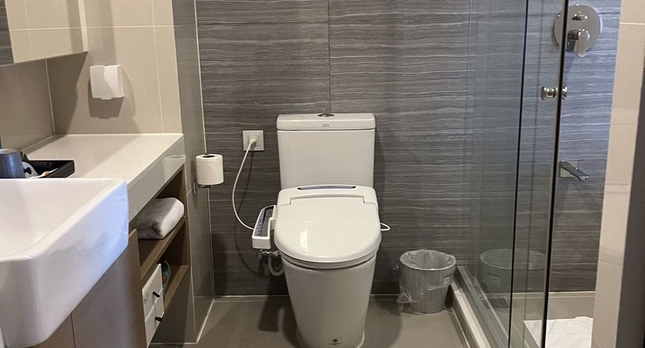 For sale 1 bed condo in Si Racha, Chonburi