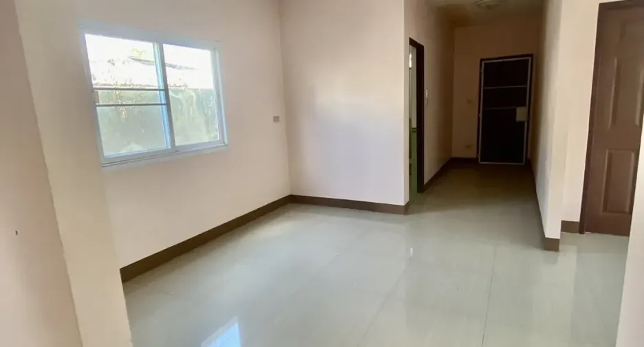 出售 4 卧室 独立屋 在 Mueang Udon Thani, Udon Thani