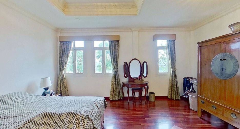 Casa en venta de 3 habitaciones en Bang Kapi, Bangkok