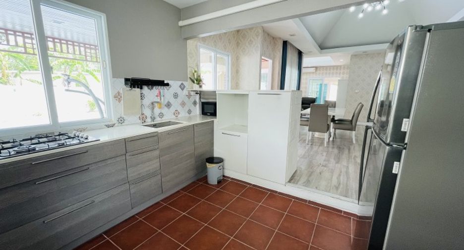 Casa en venta de 3 habitaciones en Bang Lamung, Chonburi