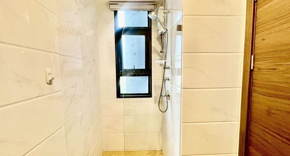 For sale and for rent 2 bedrooms condo in Huai Khwang, Bangkok