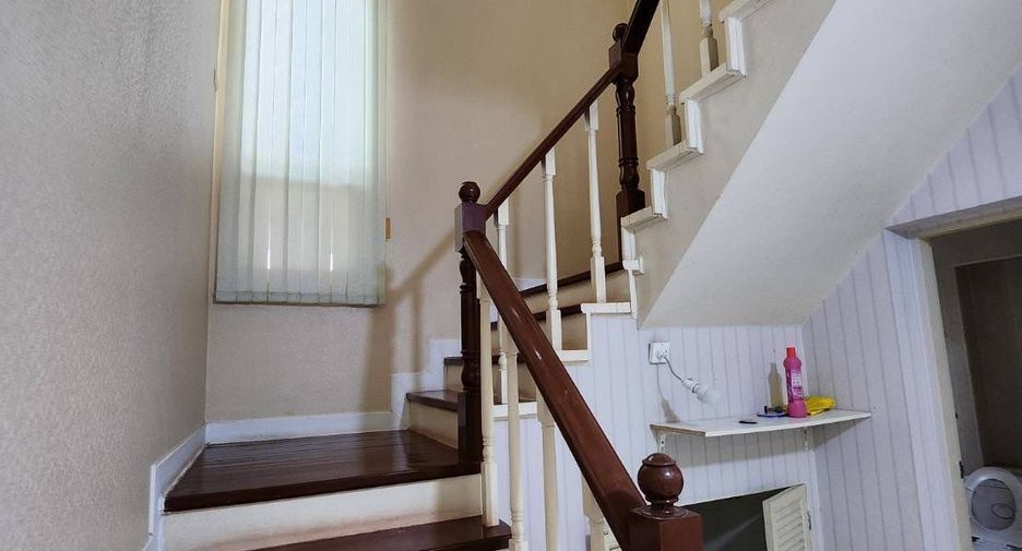 For sale 3 bedrooms house in Lat Krabang, Bangkok