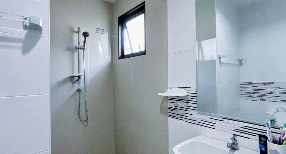 Haus zur Miete mit 3 Zimmer in Ban Pho, Chachoengsao