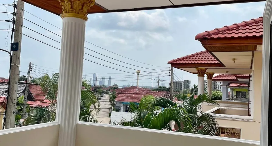 For sale そして for rent 5 ベッドルーム house in Bang Lamung, Chonburi