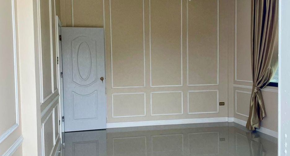 For sale そして for rent 5 ベッドルーム house in Bang Lamung, Chonburi