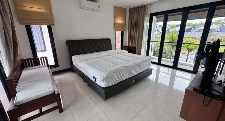 For sale 3 bedrooms villa in Thalang, Phuket
