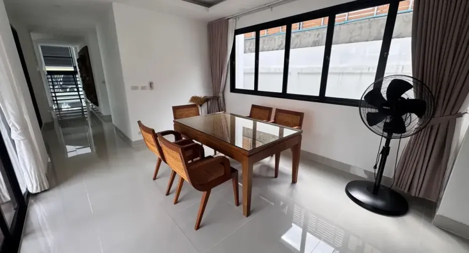 For sale 3 bedrooms villa in Thalang, Phuket