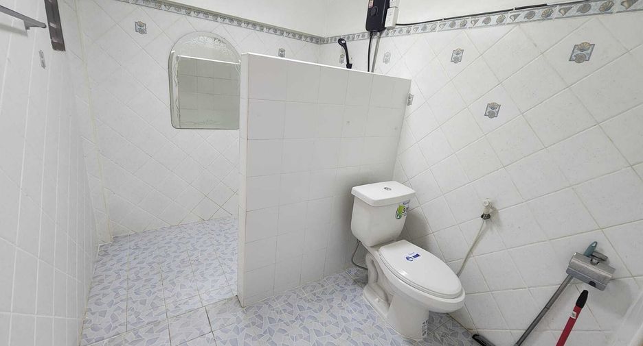 For rent 4 bedrooms house in Bang Lamung, Chonburi