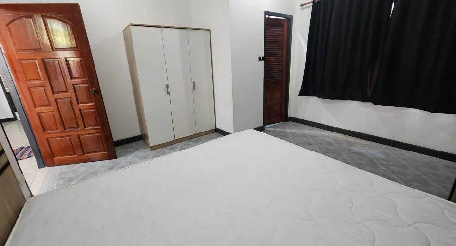 For rent 4 bedrooms house in Bang Lamung, Chonburi