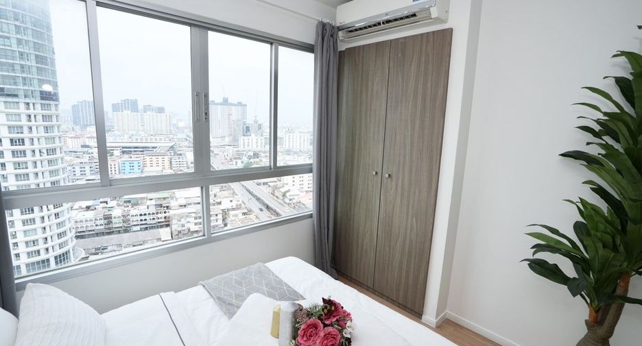 For sale 1 bed condo in Bang Kapi, Bangkok