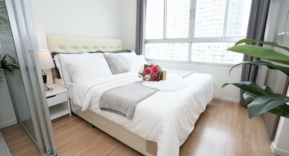 For sale 1 bed condo in Bang Kapi, Bangkok