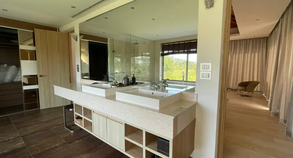 À vendre 5 chambres villa à Thalang, Phuket