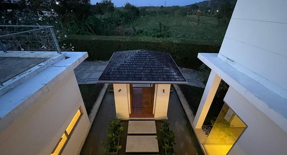 À vendre 5 chambres villa à Thalang, Phuket