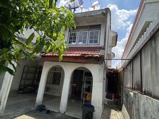 For sale and for rent 2 bedrooms townhouse in Wang Thonglang, Bangkok