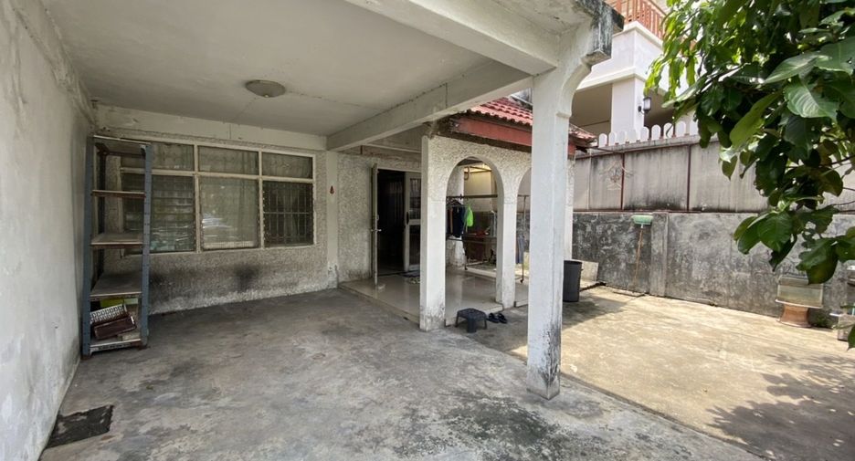 For sale and for rent 2 bedrooms townhouse in Wang Thonglang, Bangkok
