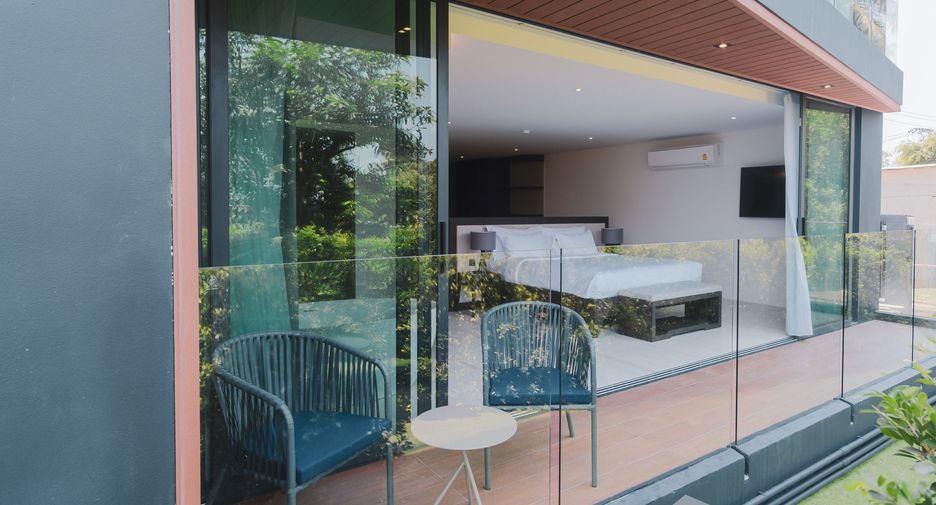 For rent 4 bedrooms villa in Mueang Phuket, Phuket