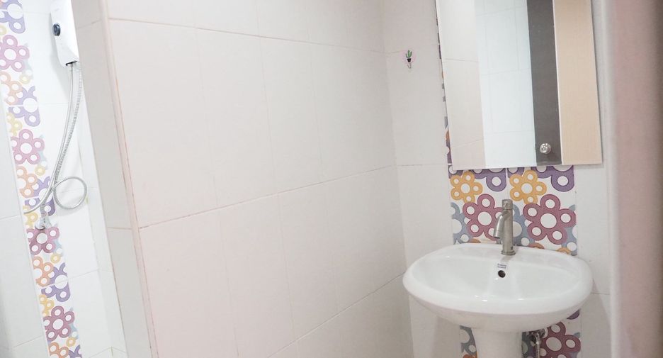 For sale 1 bed condo in Mueang Chon Buri, Chonburi