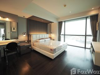 For sale そして for rent 3 ベッドルーム condo in Yan Nawa, Bangkok