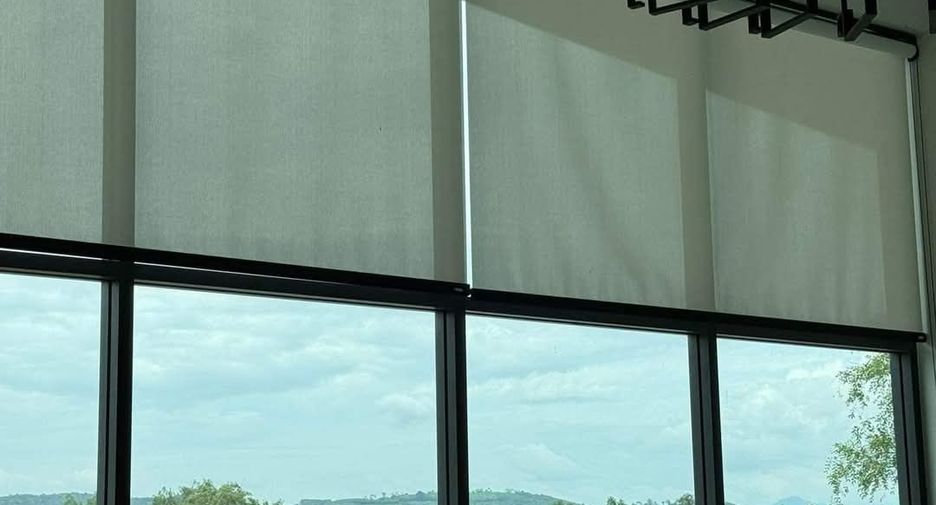 For sale 5 bedrooms house in Mueang Surat Thani, Surat Thani